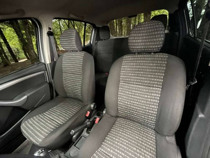 RENAULT - SANDERO - 2014/2014 - Prata - R$ 33.990,00