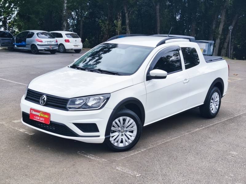 VOLKSWAGEN - SAVEIRO - 2017/2017 - Branca - R$ 66.900,00