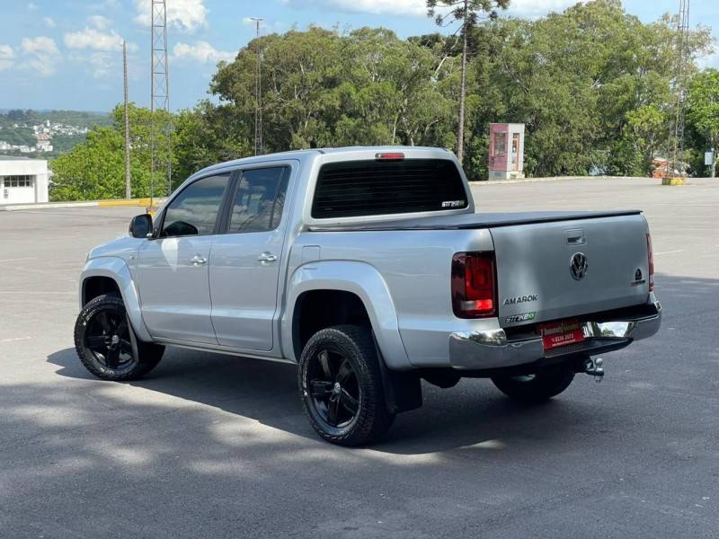 VOLKSWAGEN - AMAROK - 2019/2019 - Prata - R$ 139.900,00
