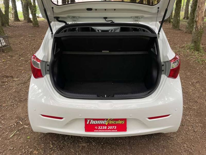 HYUNDAI - HB20 - 2015/2014 - Branca - R$ 46.900,00