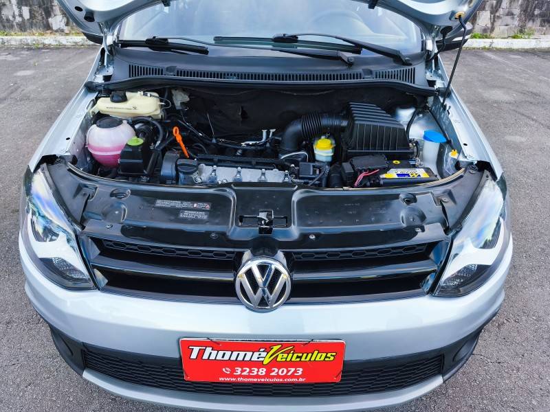 VOLKSWAGEN - CROSSFOX - 2012/2012 - Prata - R$ 43.900,00