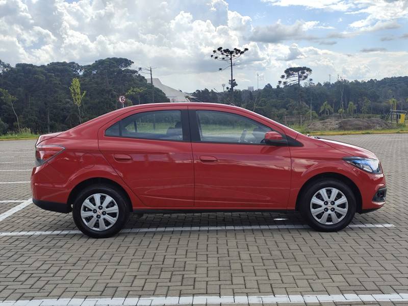 CHEVROLET - PRISMA - 2015/2015 - Vermelha - R$ 49.900,00