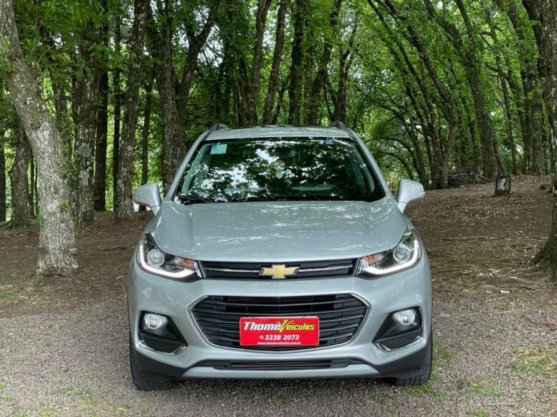 CHEVROLET - TRACKER - 2018/2018 - Prata - R$ 94.900,00