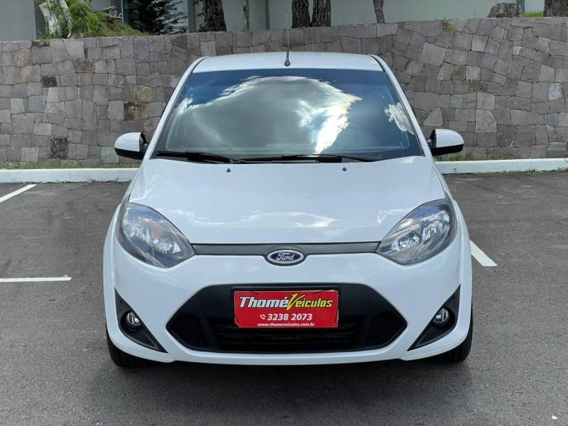 FORD - FIESTA - 2014/2014 - Branca - R$ 36.900,00
