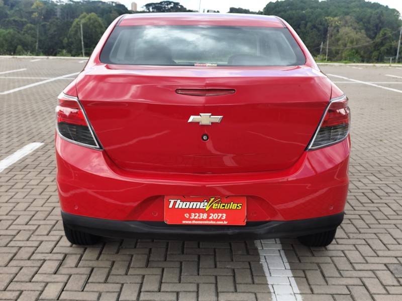 CHEVROLET - PRISMA - 2015/2015 - Vermelha - R$ 49.900,00