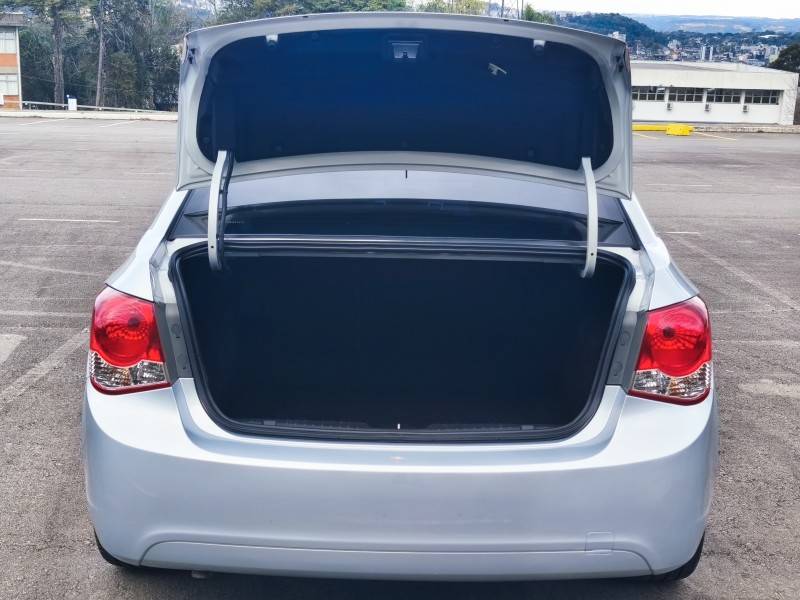 CHEVROLET - CRUZE - 2012/2012 - Prata - R$ 55.900,00