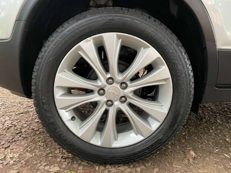 CHEVROLET - TRACKER - 2018/2018 - Prata - R$ 94.900,00