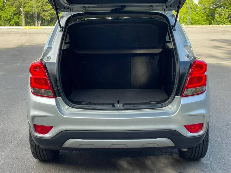 CHEVROLET - TRACKER - 2017/2017 - Prata - R$ 79.900,00