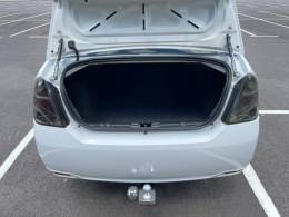 FORD - FIESTA - 2014/2014 - Branca - R$ 34.900,00