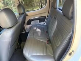 MITSUBISHI - L200 - 2015/2015 - Branca - R$ 129.900,00