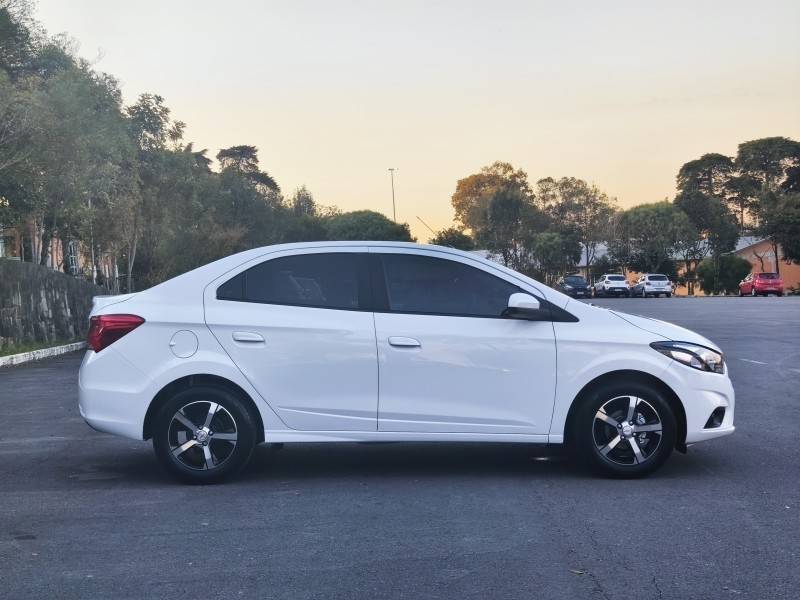 CHEVROLET - PRISMA - 2017/2017 - Branca - R$ 57.900,00