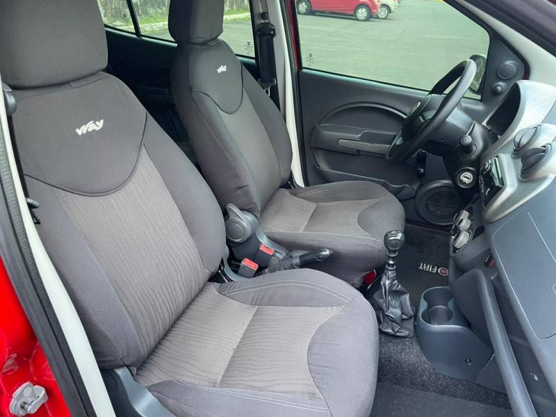 FIAT - UNO - 2014/2014 - Vermelha - R$ 33.900,00