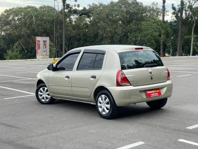 RENAULT - CLIO - 2014/2014 - Dourada - Sob Consulta