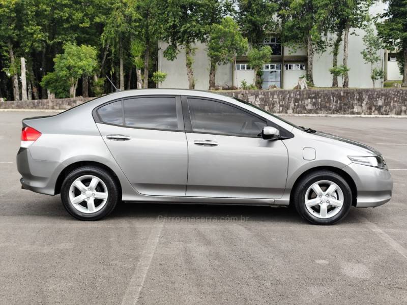 HONDA - CITY - 2011/2011 - Cinza - R$ 42.900,00