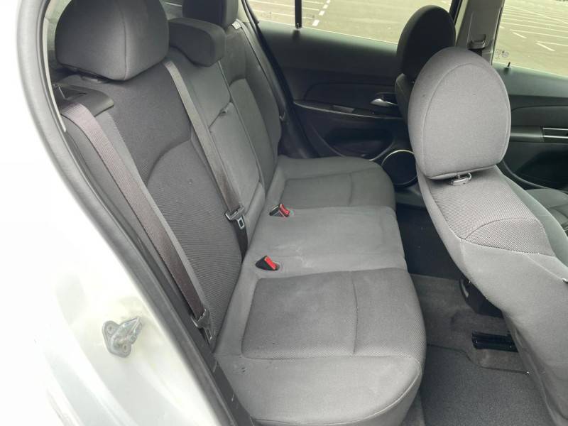 CHEVROLET - CRUZE - 2012/2012 - Branca - R$ 54.900,00