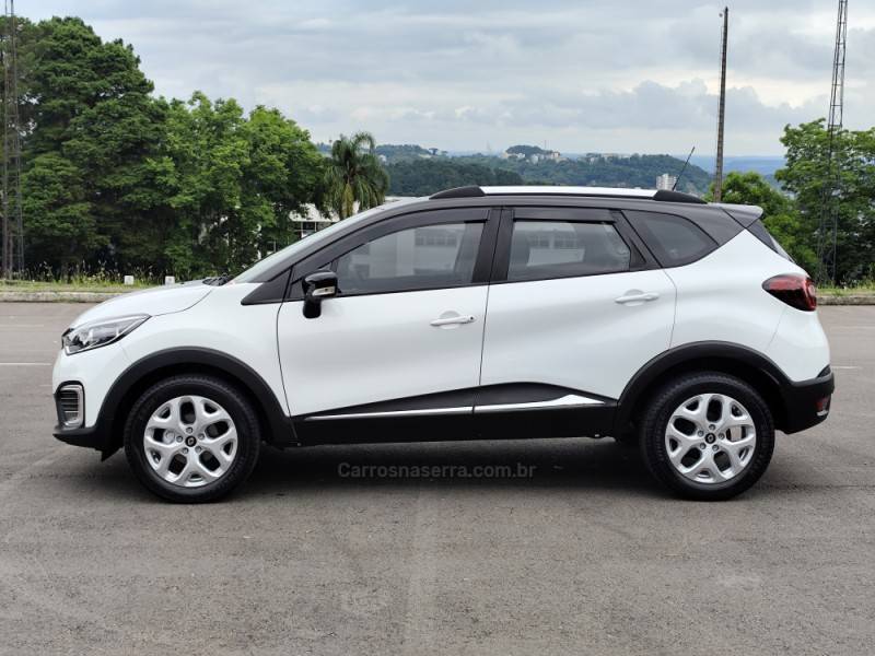 RENAULT - CAPTUR - 2019/2019 - Branca - R$ 75.900,00