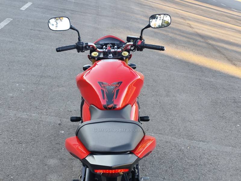 HONDA - CB 600F - 2014/2014 - Vermelha - R$ 52.900,00