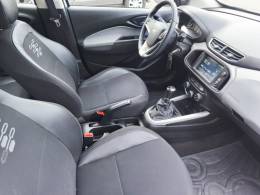 CHEVROLET - ONIX - 2019/2019 - Branca - R$ 53.900,00