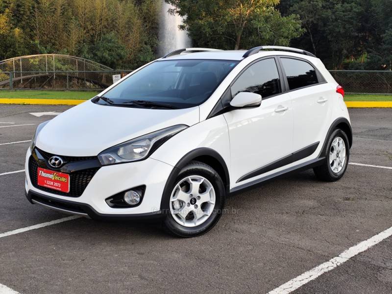 HYUNDAI - HB20X - 2015/2015 - Branca - R$ 58.900,00