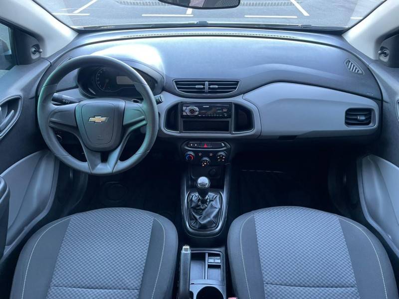 CHEVROLET - ONIX - 2019/2019 - Prata - R$ 52.900,00