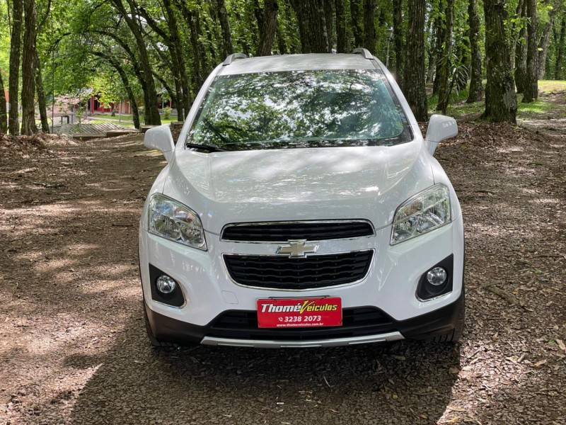 CHEVROLET - TRACKER - 2014/2014 - Branca - R$ 65.900,00