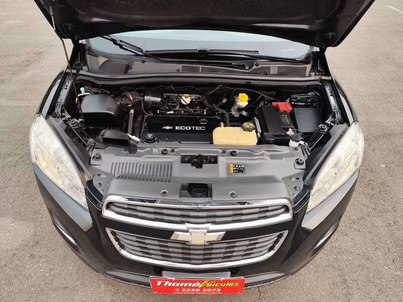 CHEVROLET - TRACKER - 2015/2015 - Prata - R$ 67.900,00