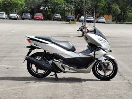 HONDA - PCX - 2018/2018 - Prata - R$ 13.900,00