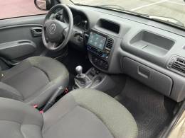 RENAULT - CLIO - 2014/2014 - Dourada - Sob Consulta