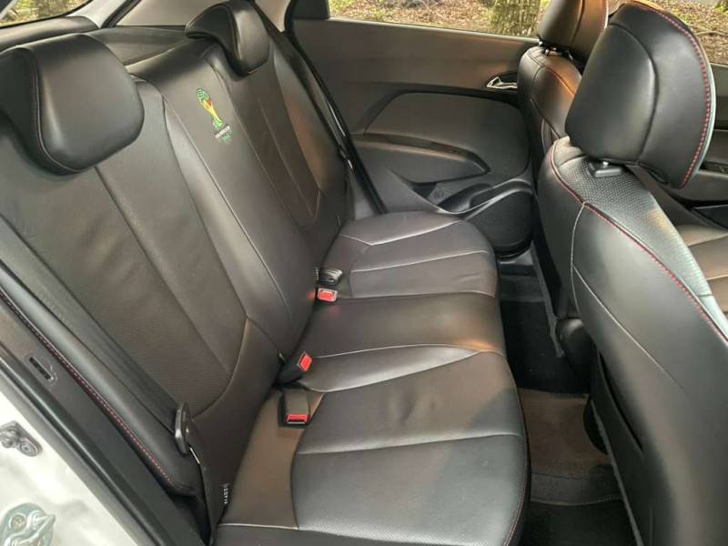 HYUNDAI - HB20 - 2015/2014 - Branca - R$ 46.900,00