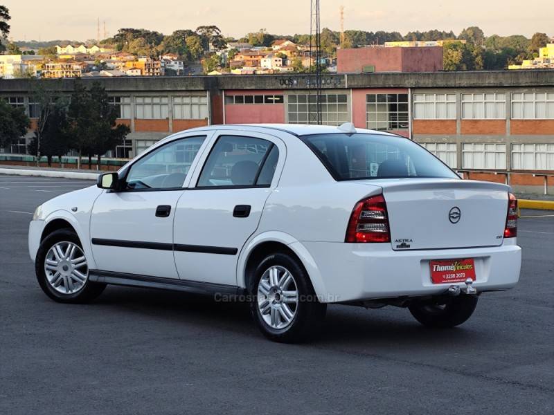 CHEVROLET - ASTRA - 2004/2004 - Branca - R$ 29.900,00