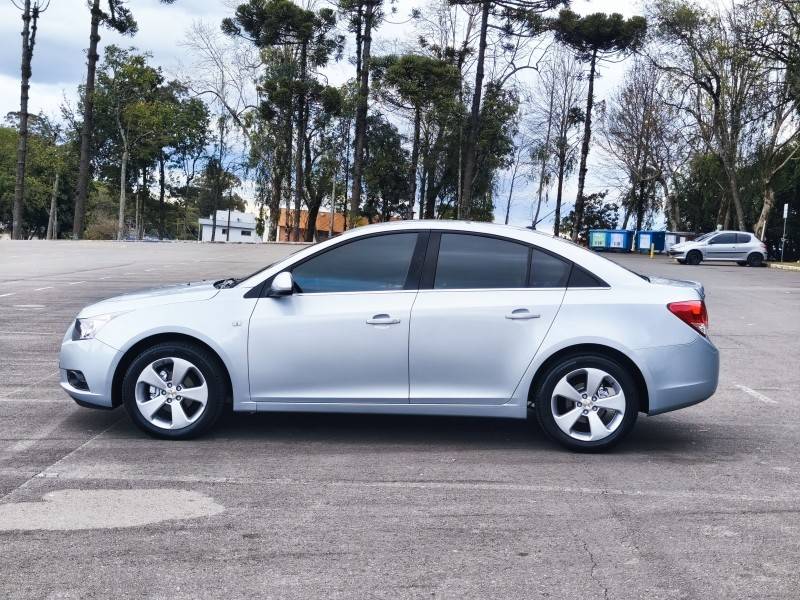 CHEVROLET - CRUZE - 2012/2012 - Prata - R$ 55.900,00