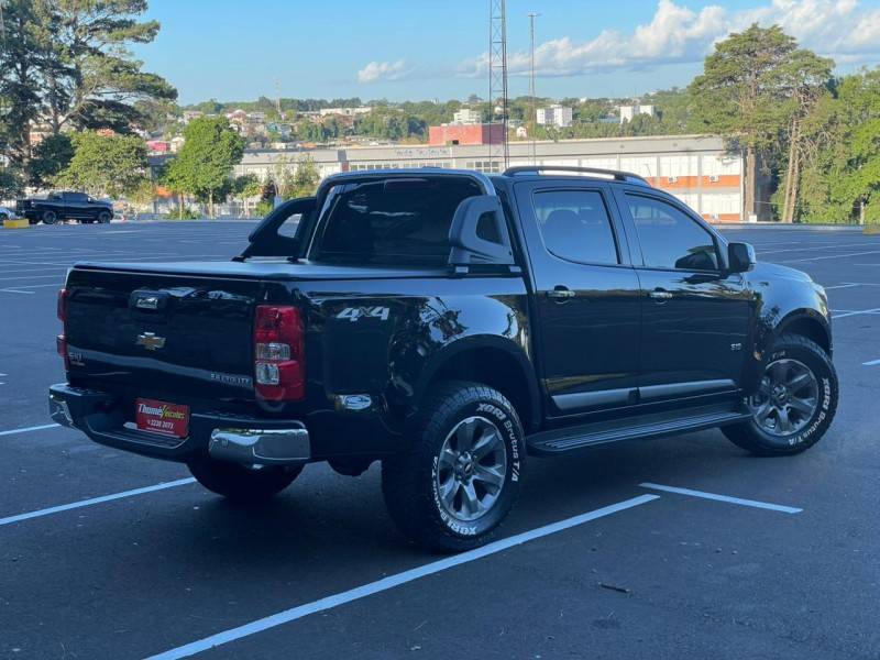 CHEVROLET - S10 - 2022/2022 - Preta - R$ 173.900,00