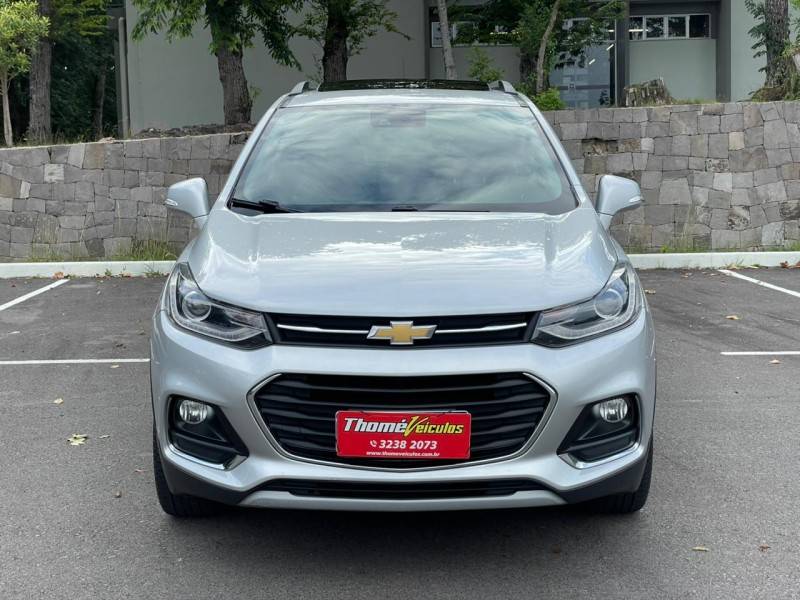 CHEVROLET - TRACKER - 2018/2018 - Prata - R$ 91.900,00