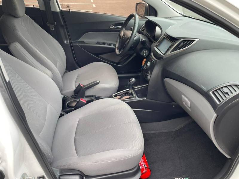 HYUNDAI - HB20X - 2015/2015 - Branca - R$ 59.900,00