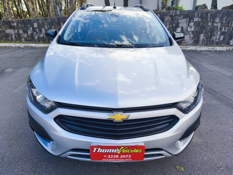CHEVROLET - ONIX - 2017/2017 - Prata - R$ 66.900,00