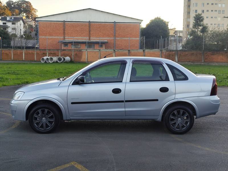 CHEVROLET - CORSA - 2009/2009 - Prata - R$ 29.900,00
