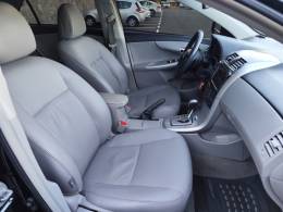 TOYOTA - COROLLA - 2013/2013 - Preta - R$ 67.900,00