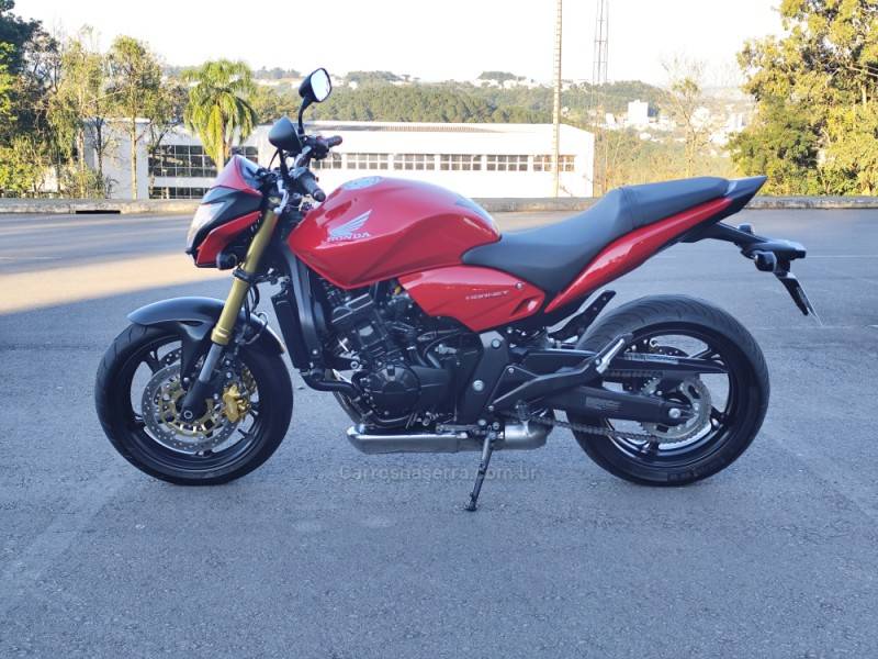 HONDA - CB 600F - 2014/2014 - Vermelha - R$ 52.900,00