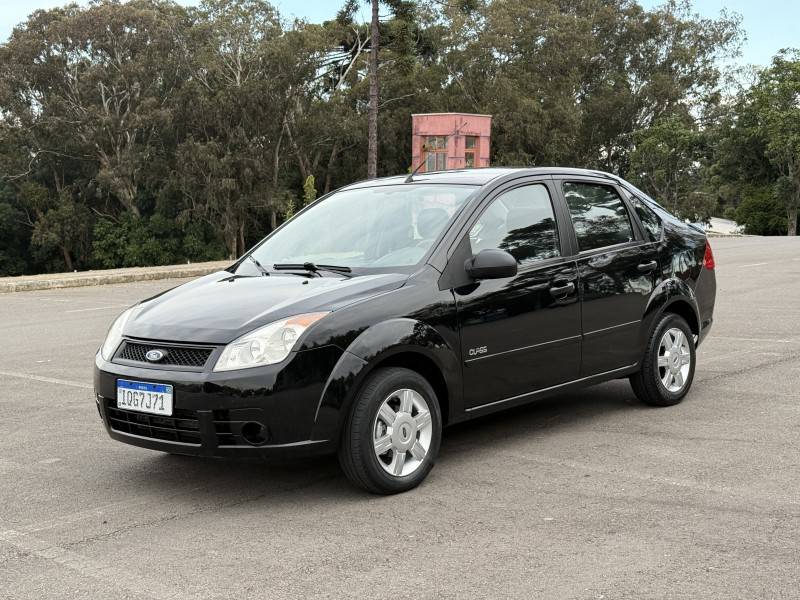 FORD - FIESTA - 2010/2010 - Preta - R$ 26.900,00