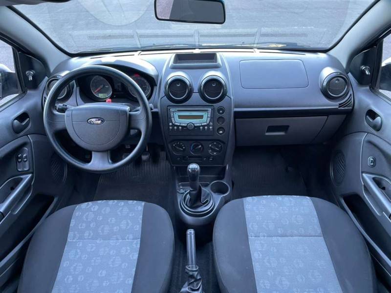 FORD - FIESTA - 2014/2014 - Preta - R$ 34.900,00