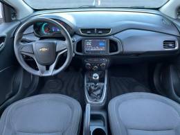 CHEVROLET - ONIX - 2015/2015 - Prata - R$ 49.900,00