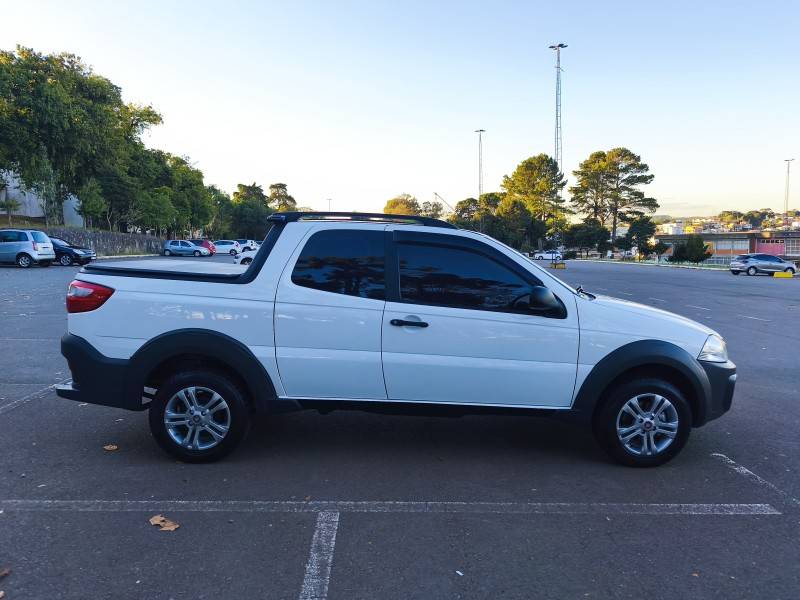 FIAT - STRADA - 2015/2015 - Branca - R$ 64.900,00