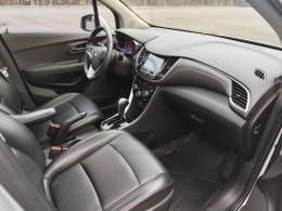 CHEVROLET - TRACKER - 2018/2018 - Prata - R$ 93.900,00