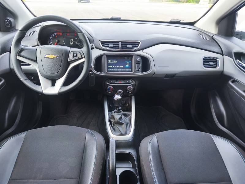 CHEVROLET - ONIX - 2019/2019 - Branca - R$ 53.900,00
