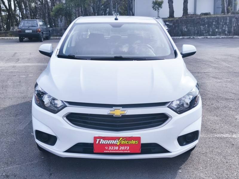 CHEVROLET - ONIX - 2019/2019 - Branca - R$ 53.900,00