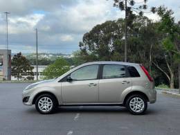 FORD - FIESTA - 2014/2014 - Dourada - R$ 32.900,00