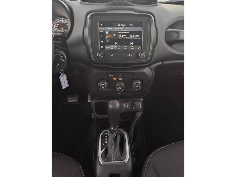 JEEP - RENEGADE - 2023/2023 - Branca - R$ 99.900,00