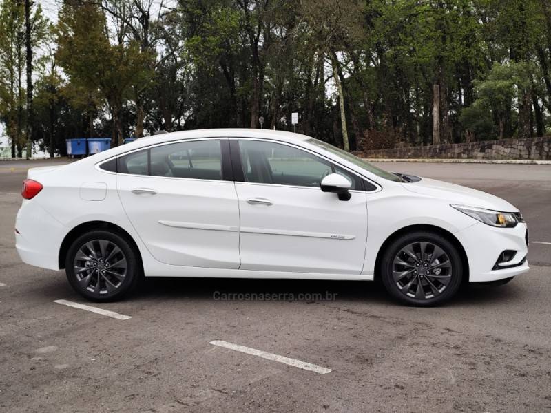 CHEVROLET - CRUZE - 2018/2018 - Branca - R$ 89.900,00