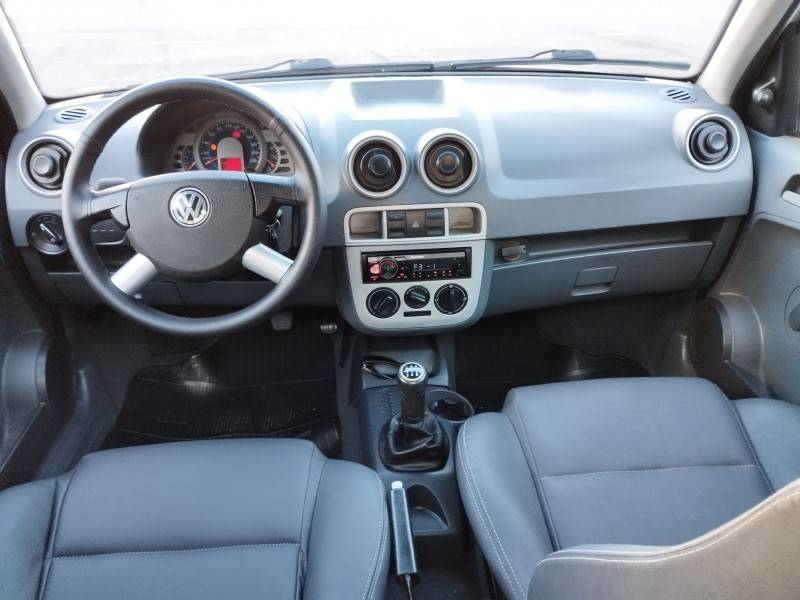 VOLKSWAGEN - SAVEIRO - 2008/2008 - Cinza - R$ 42.900,00