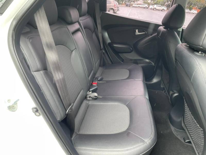 HYUNDAI - IX35 - 2015/2015 - Branca - R$ 73.900,00